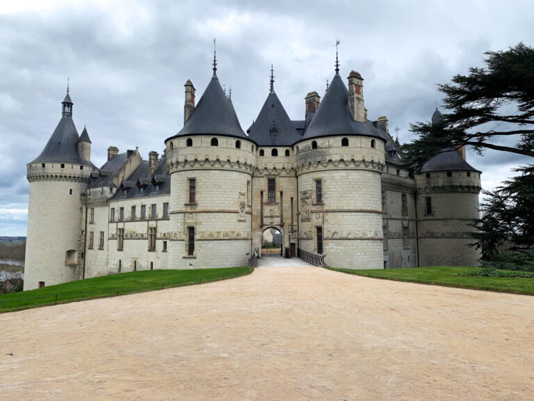 How to Explore the Loire Valley Without a Car