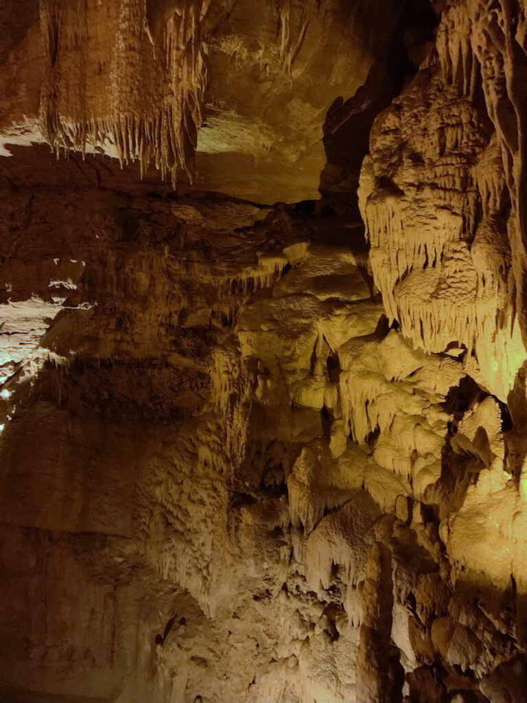 mammoth national park cave tours