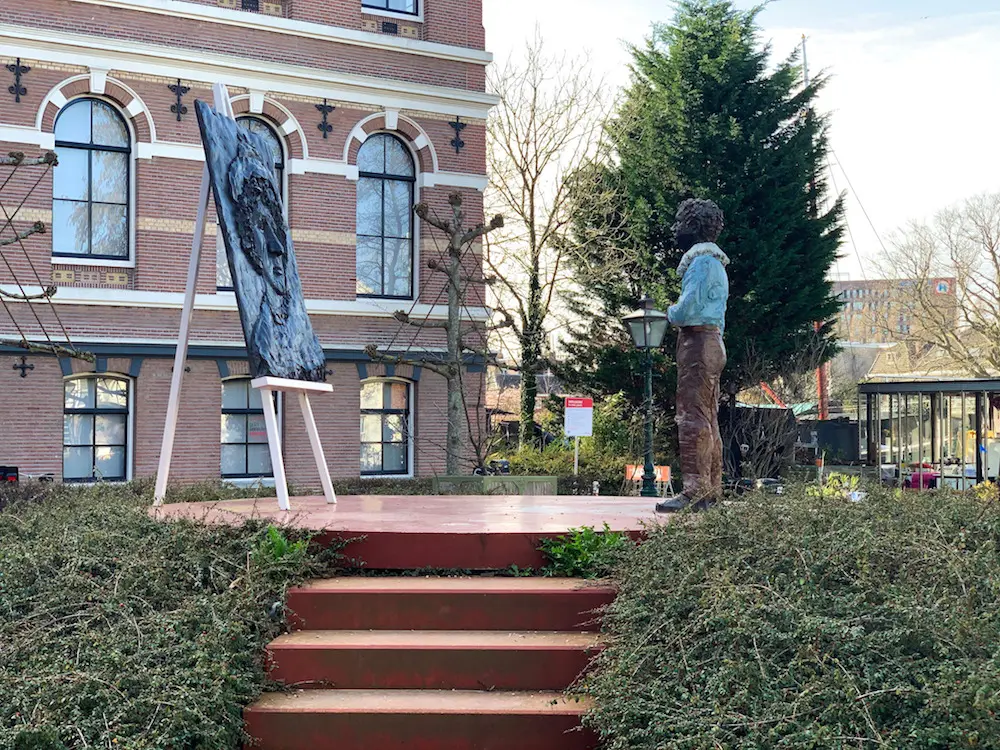 Statue of Remembrandt