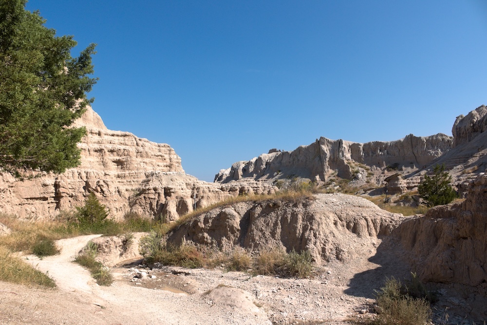 View along the Notch Trail at Badlands National Park