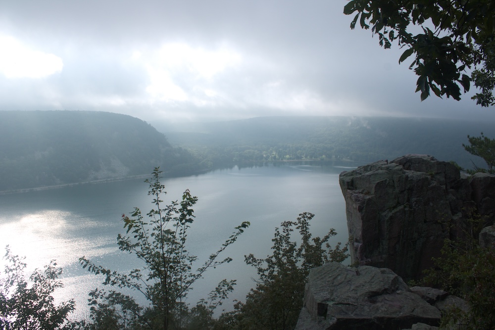 Foggy morning at Devil's Lake