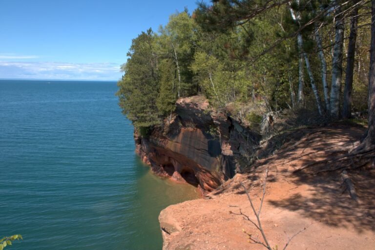 Cave overlook on the Meyers Beach Trail at Apostle Islands National Lakeshore