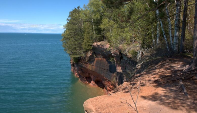Cave overlook on the Meyers Beach Trail at Apostle Islands National Lakeshore