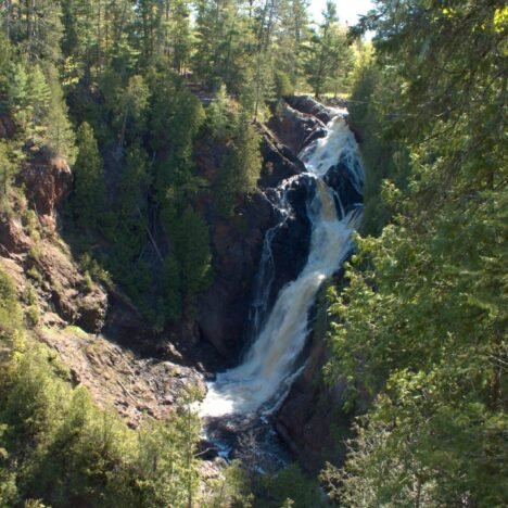 What to Expect on an Apostle Islands Cruise
