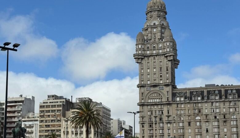 Tall buildings in Montevideo