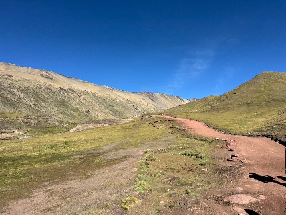 Trail to Rainbow Mountain