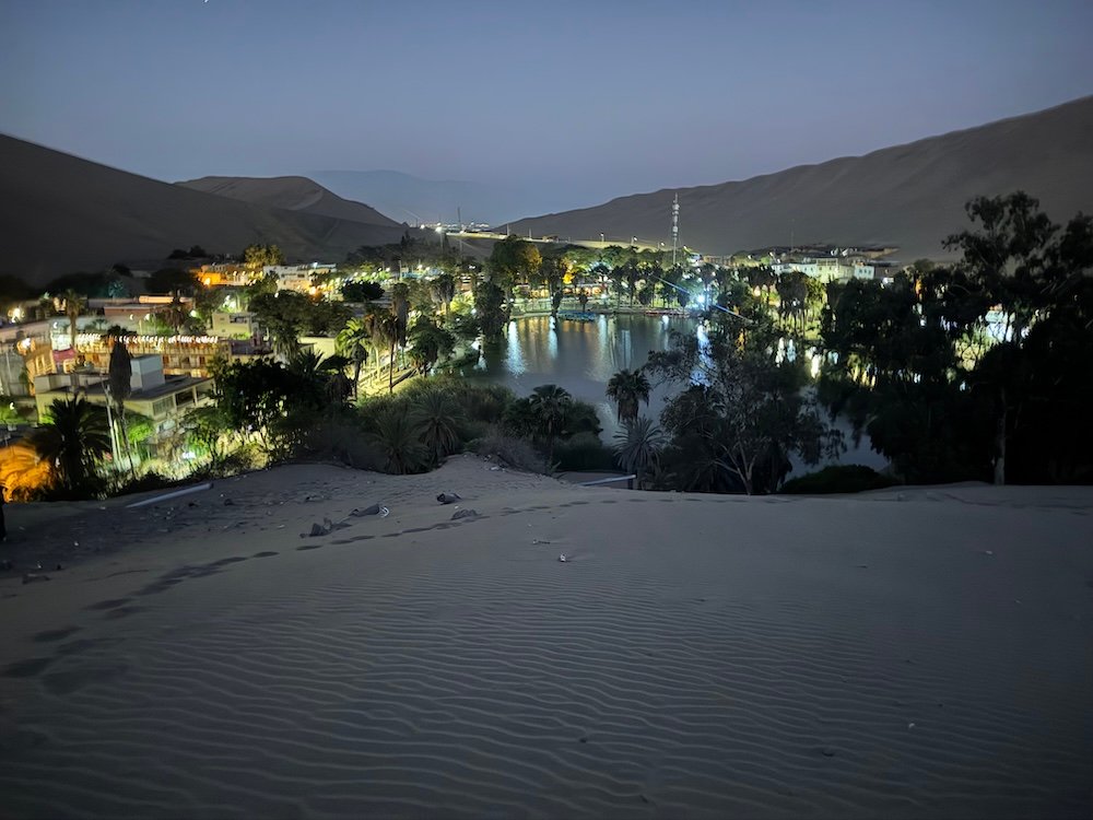 Huacachina at night