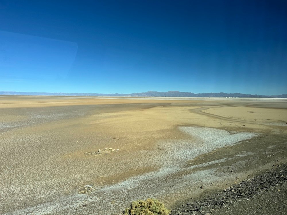 Yellow flat land between Salta and San Pedro de Atacama